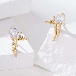 “Angel Wings” Gold Clear Crystal Gem Bird Fairy Feminine Delicate Dainty Studs